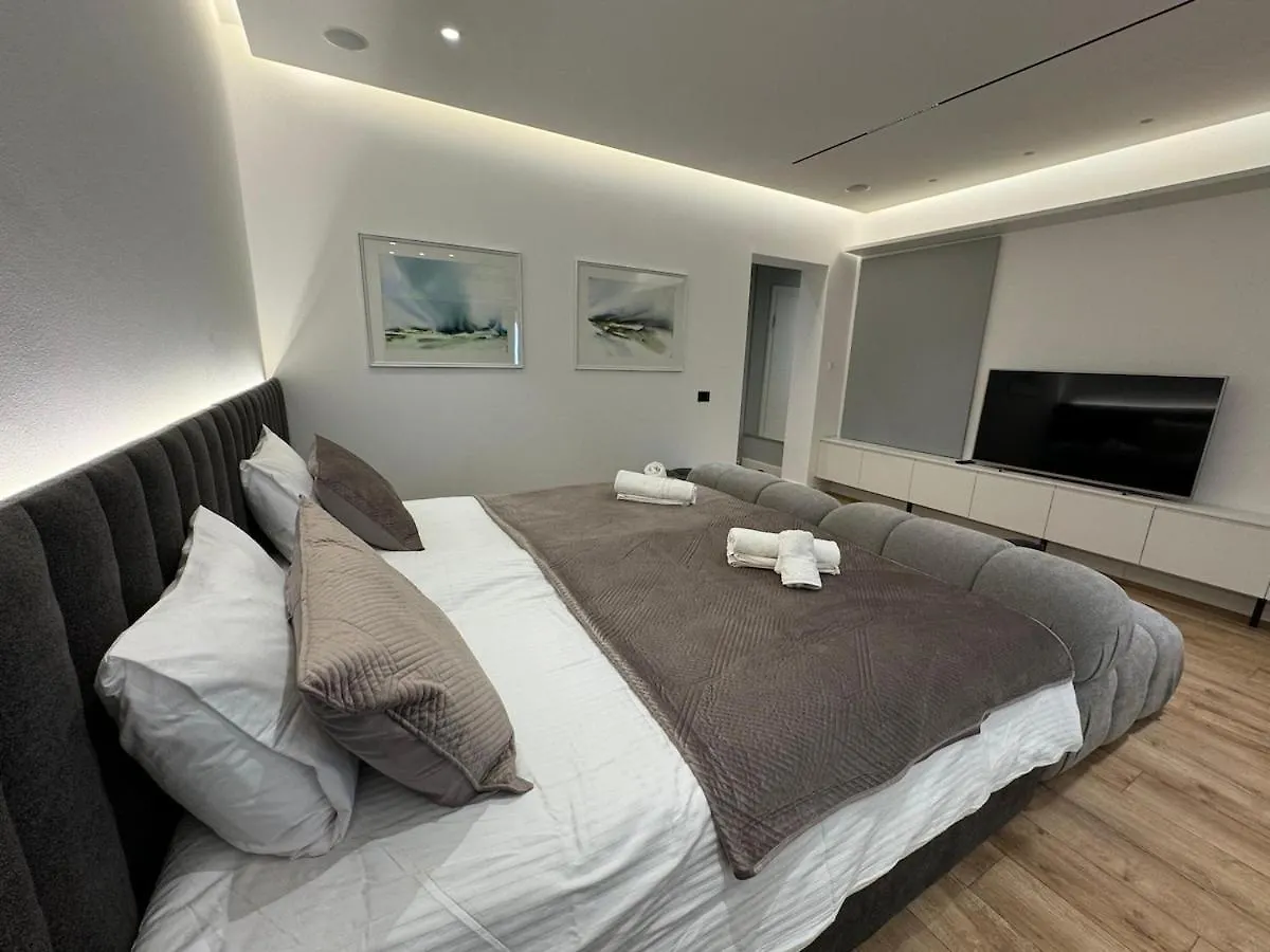 Apartment The Architect'S Studio In Tirana Albania